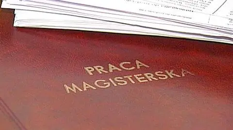 Policjanci z zarzutami wrócili na służbę. "Jest wewnętrzne postępowanie"