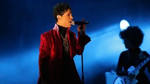 Kulisy śmierci Prince&#039;a budzą kontrowersje ("Fakty" TVN z kwietnia 2017)
