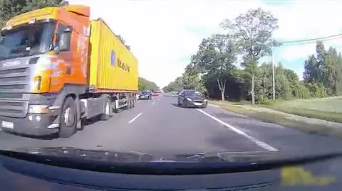 Elbląg: wyjechała na czołówkę