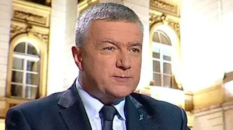 "Są ci którzy walczą z wrogiem i są ciury obozowe"