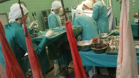 21-latek z RPA z przeszczepionym penisem zostanie ojcem