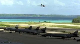 Bombowce B-1 na wyspie Diego Garcia podczas ataku na Afganistan w 2001 roku