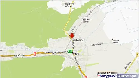 Czołowe zderzenie w Redzie. Pięć osób, w tym dwoje dzieci, w szpitalu