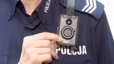 Poznań: Policjanci z kamerami w mundurach