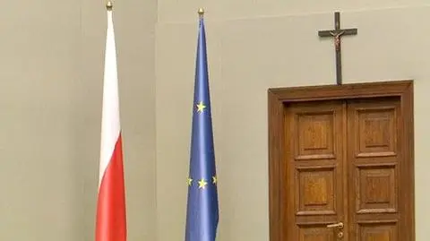 Marszałek chce ekspertyzy ws. krzyża