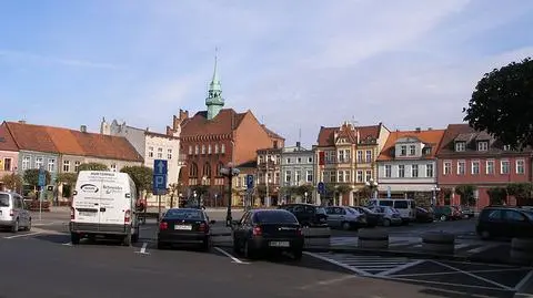 Palił marihuanę przy ratuszu, gdzie... odbywał staż