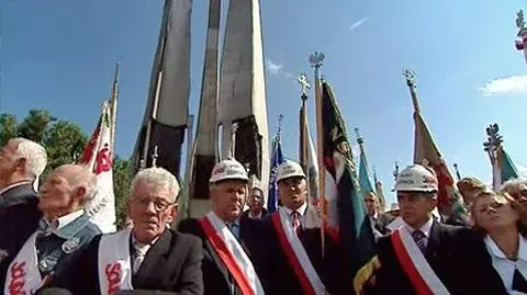 Prezes PiS się waha, bo rocznica "nieokrągła"