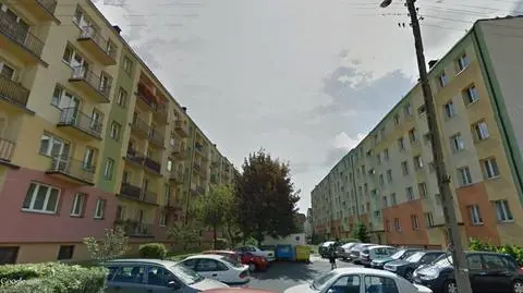 Ma zarzuty wyprowadzenia ponad 3 mln złotych, chował się za kominem