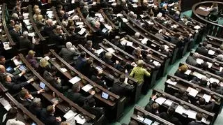 Głosowanie ws. komisji w piątek
