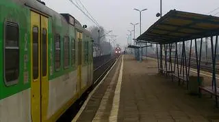 Pociąg zatrzymał się 200 metrów od pustego składu