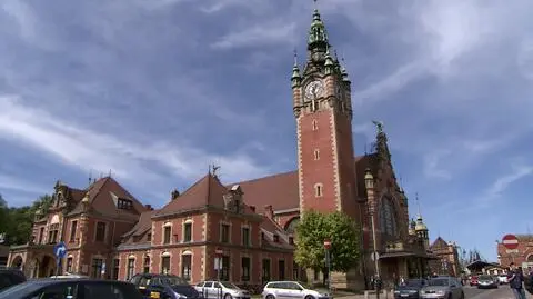 W zaawansowanej ciąży błąkała się po dworcu