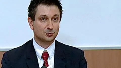 Tomasz Misiak podczas konferencji prasowej