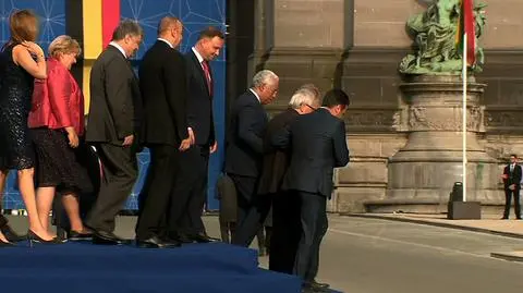 Juncker tłumaczy się z niedyspozycji w czasie szczytu NATO