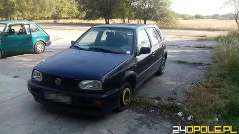 Nysa: mieszkali w aucie, dzieci trafią do rodziny zastępczej