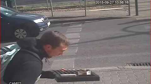 Wszedł do cukierni, uciekł z kasetką pieniędzy. Poznajesz sprawcę?