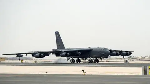 B-52 rozmieszczone w bazie w Katarze do walki z dżihadystami
