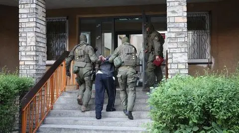 Łowcy głów zatrzymali porywacza, który więził 19-latka w bunkrze