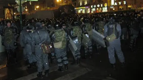 "Zerwał kask z głowy policjanta". Trzy lata więzienia za protest przeciwko Putinowi