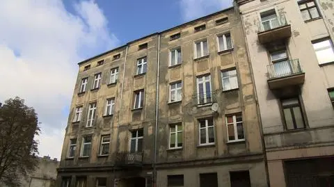 W Łodzi trzy osoby wypadły z okna balkonowego