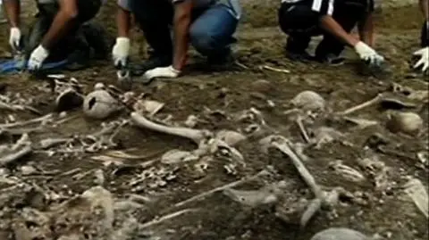 Masowe groby na Ukrainie