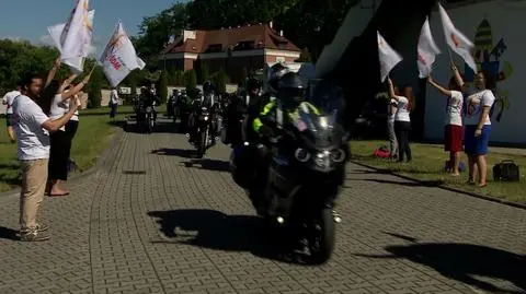 Motocykliści wruszyli do Watykanu. Podarują papieżowi kurtkę i kask