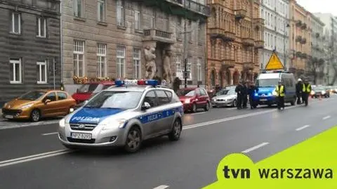 Radiowóz na sygnale potrącił przechodnia