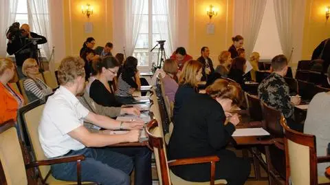 Urzędnicy pisali dyktando. Wszyscy popełnili błędy