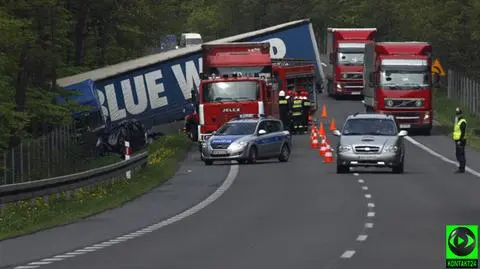 Tragiczne zderzenie z TIR-em. Zginęło dwoje dorosłych i dziecko