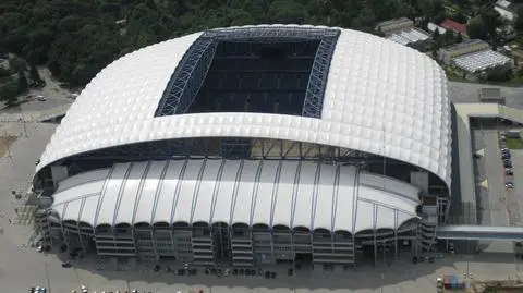 Naprawią izolację na stadionie 