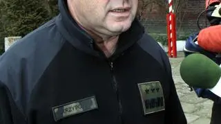 Generał Skrzypczak tuż po przesłuchaniu w Poznaniu