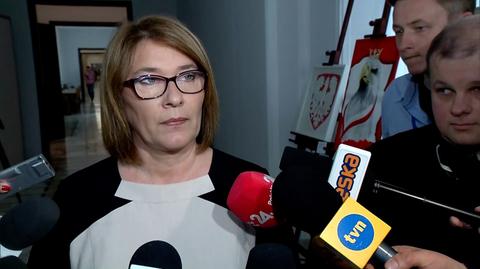 Mazurek: wszyscy czynni politycy przekazali nagrody