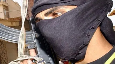 Próbował rekrutować dla Al-Kaidy?