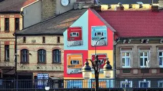 Motyw stilonowskiej kasety magnetofonowej został wykorzystany w muralu na jednej z ulic Gorzowa