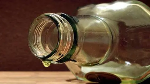 Wojewoda ostrzega przed podrabianym alkoholem
