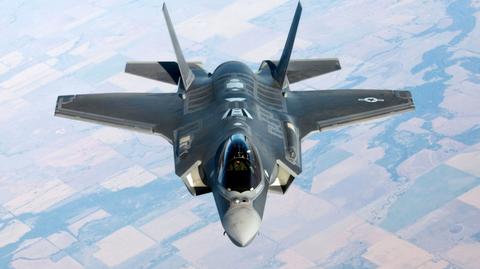 Norwegia potrzebuje F-35. Na nagraniu amerykańskie próby z lotniskowcem z 2014 roku