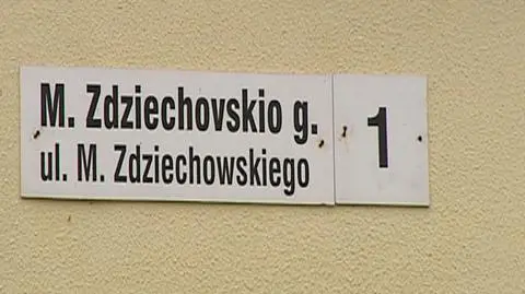 Tabliczki muszą zniknąć