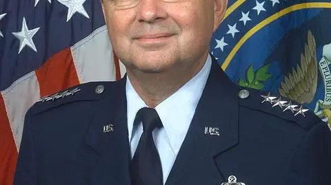 Były szef szpiegów USA sam wpadł. Dał się podsłuchać
 w pociągu