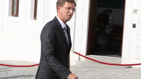 Premier Miro Cerar podał się do dymisji