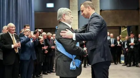Szewach Weiss z Orderem Orła Białego