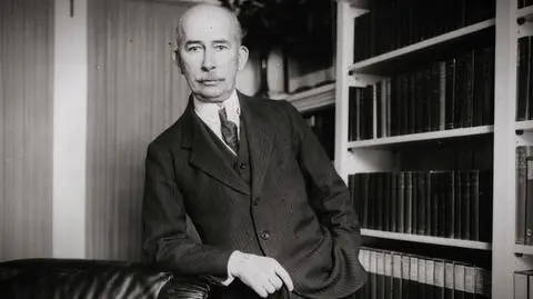 Edward Mandell House was an American diplomat, politician, and an adviser to President Woodrow Wilson