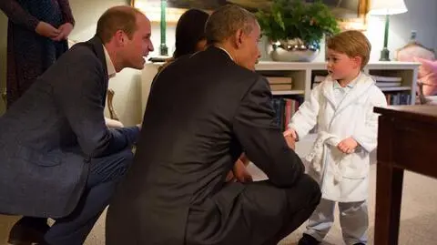 Książę George w szlafroku spotkał się z Barackiem Obamą