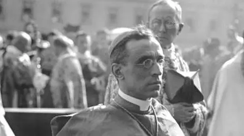 Papież Pius XII pod lupą historyków