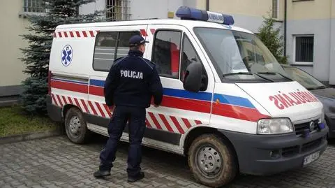 Karetka pełna papierosów bez akcyzy
