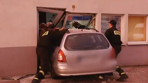 Autem staranowała sklep