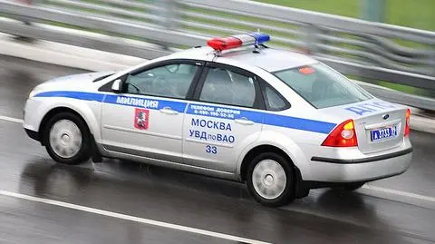 Miedwiediew chce mieć policję