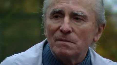 Ma 80 lat, rozpoczyna nowe życie