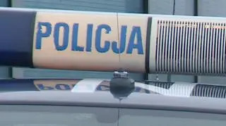 Mężczyzna informacje o podłożeniu bomby wysyłał z komputerów w kilku bibliotekach szkoły