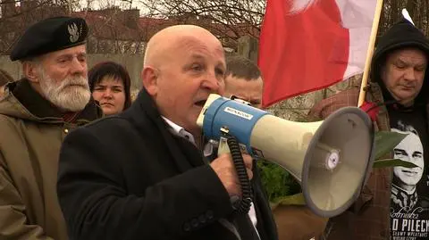 Piotr Rybak is a well-known figure among Polish nationalists. He gained notoriety after burning an effigy of a Jew in Wrocław, for which he was sentenced by the court