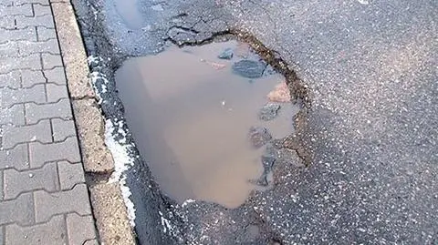 Kup pan dziurę w drodze!