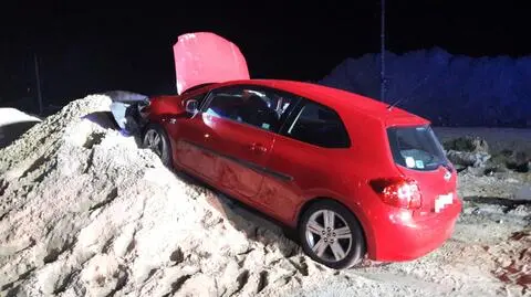 Elbląg: kobieta zjechała z drogi do końca wierząc w GPS